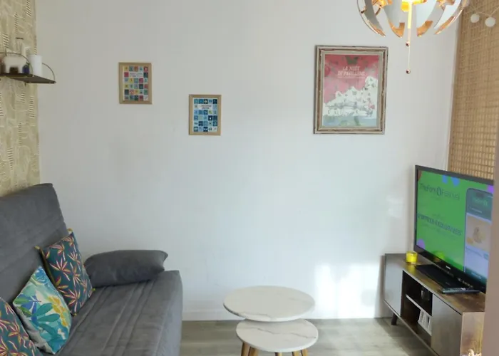 La Petite Maison Tahet, 2 Pers Avec Terrasse Holiday home