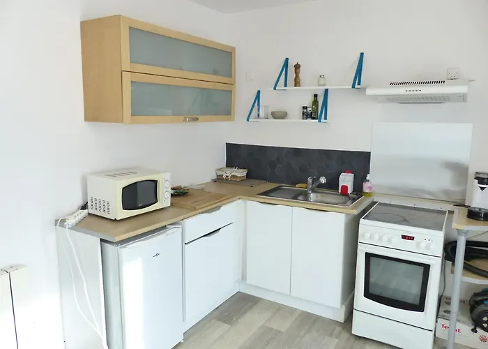 La Petite Maison Tahet, 2 Pers Avec Terrasse * Basse-Indre